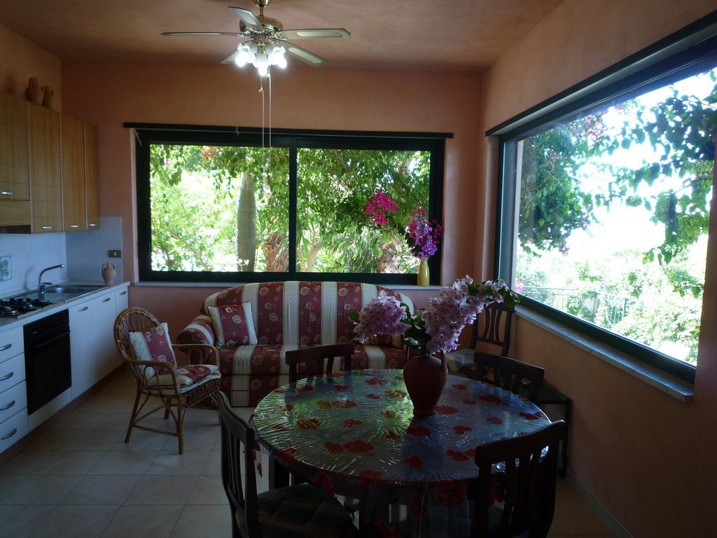 Villa Panthea Capo Vaticano Room photo